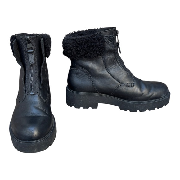 UGG Women’s 9 Czeriesa Black Leather Fur Trim Waterproof Ankle Boots, UGG Boots - Picture 2 of 13